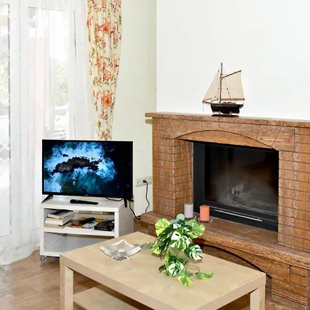 Casa Con Alberi Holiday home *